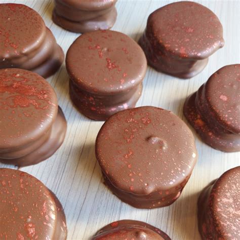 Alfajor De Chocolate Y Frutos Rojos Julia Chocolates