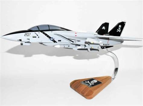 Vf 17 Jolly Rogers F4u Model Squadron Nostalgia