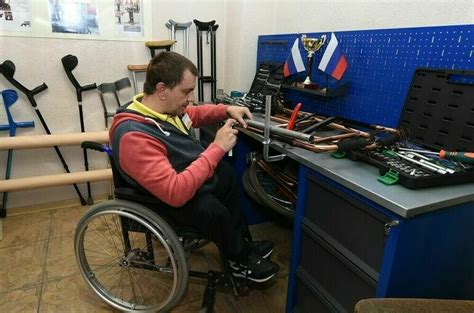 Инвалидам на работе помогут наставники - Парламентская газета
