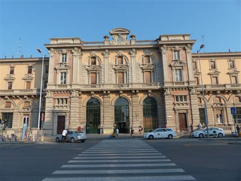 Fossano Cosa Vedere Clima Monumenti Viaggi Itineranti