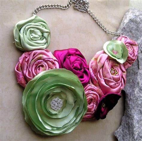 Украшения из тканевых цветов | Pendant, Jewelry, Pendant necklace