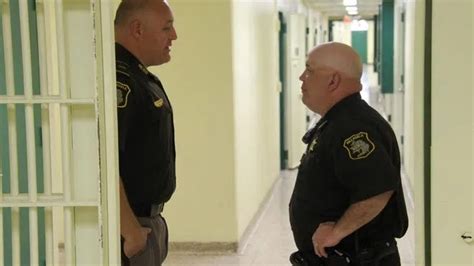 Hillsdale County Jail crowding results in backlogged arrest warrants