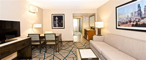 Hotels In Bellevue Wa Embassy Suites By Hilton Seattle Bellevue