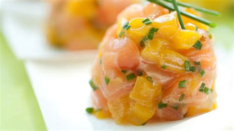 Tartare de saumon à la mangue rapide découvrez les recettes de