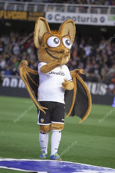 Valencia CF mascot – Stock Editorial Photo © lakasa studyo #52731417