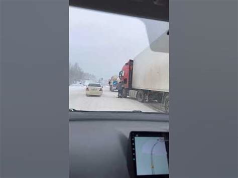 Грузовики не могут подняться😳 #красноярский_край #россия #дороги # ...