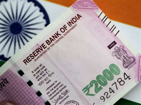 Rupee Gains 57 Paise To Close At 81 78 Against US Dollar Business