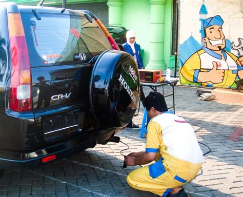 Servis Rutin Bengkel Resmi Jaminan Lolos Uji Emisi