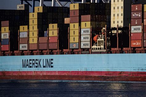 Maersk Heading For Record Profits In 2021 Gives 80 Million To