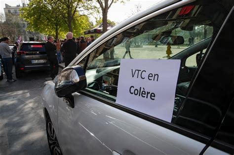 Les chauffeurs VTC en quête d un revenu minimum garanti par course