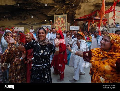 Hinglaj Temple Hi Res Stock Photography And Images Alamy