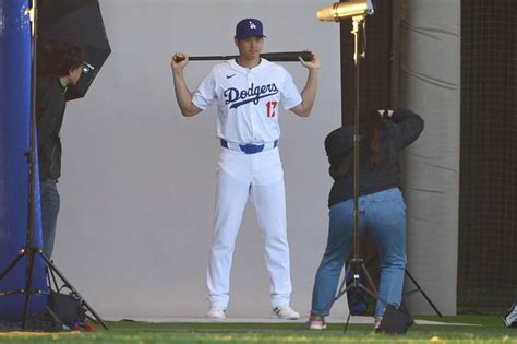 写真：【mlb】大谷翔平着用で「透けている」と話題になった新ユニホームが修正へ 東スポweb