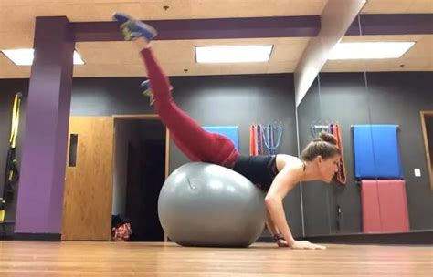 30 Best Stability Ball Exercises To Reduce Back And Neck Pain