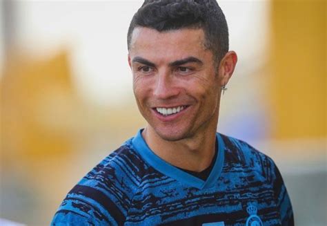 Cristiano Ronaldo Se Estrena Con El Al Nassr Anota Su Primer Gol