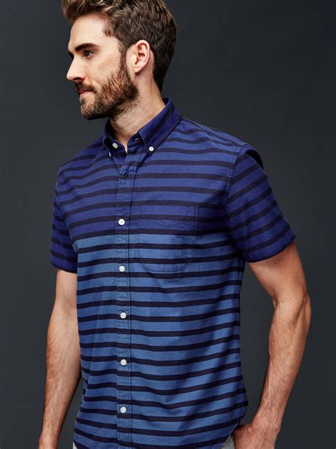 Oxford Engineered Stripe Short Sleeve Standard Fit Shirt Gap