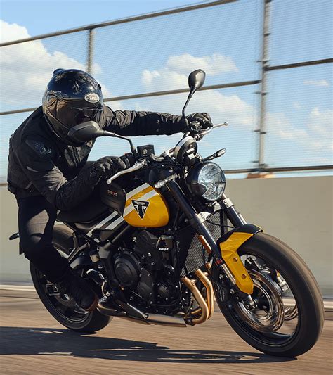 New Triumph Naked TRIDENT 660 Motorcycles For Sale Blade Triumph