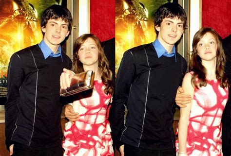 Skandar Keynes and Georgie Henley - Skandar Keynes and Georgie Henley Photo (32107323) - Fanpop