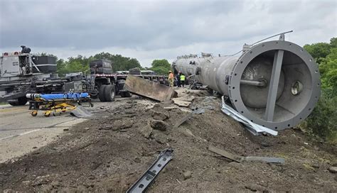 Mobile Oversized Load Falls From Trailer In Texas Crushing Vehicle