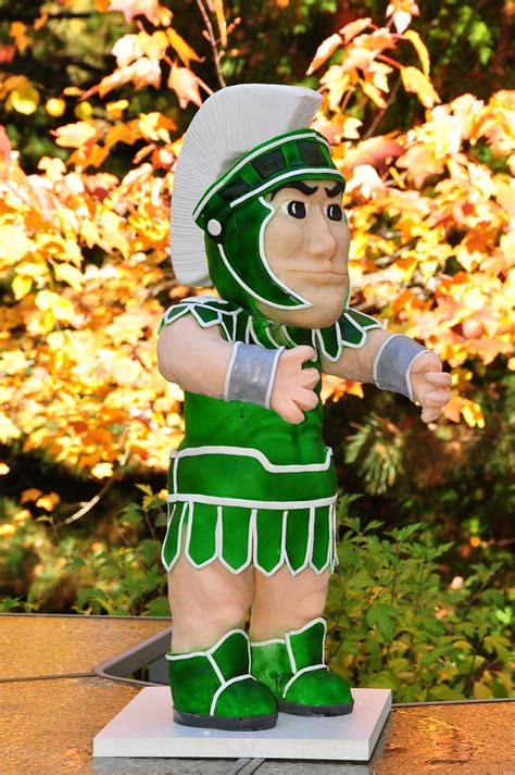 MSU Sparty cake - Decorated Cake by lorillc - CakesDecor