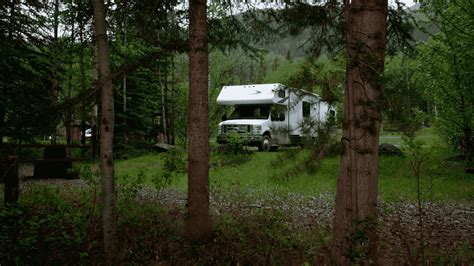 Finding The Best Campgrounds in 4 Steps - Camping World Blog