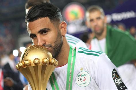 Riyad Mahrez Champion Dafrique Et Enfant De Sarcelles Re Oit La