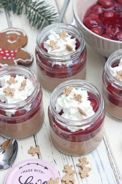 Nougat Lebkuchen Panna Cotta Mit Kirschso E Dessert Im Glas