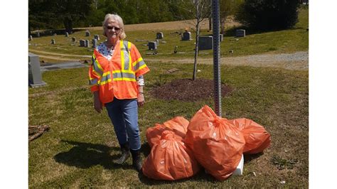 Working To Clean Up The Community The Tidewater News The Tidewater News