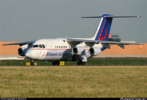 OO DJX Brussels Airlines British Aerospace Avro RJ85 Photo By Stefano R