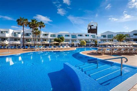 Thb Lanzarote Beach Costa Teguise Spanje Fotos Reviews En