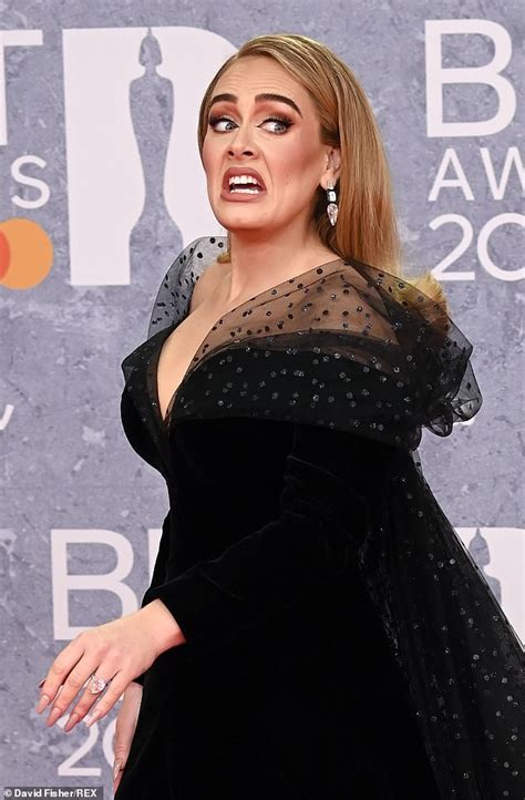 Brit Awards 2022 Adele Gives A Lively Display As She Plays On The Red