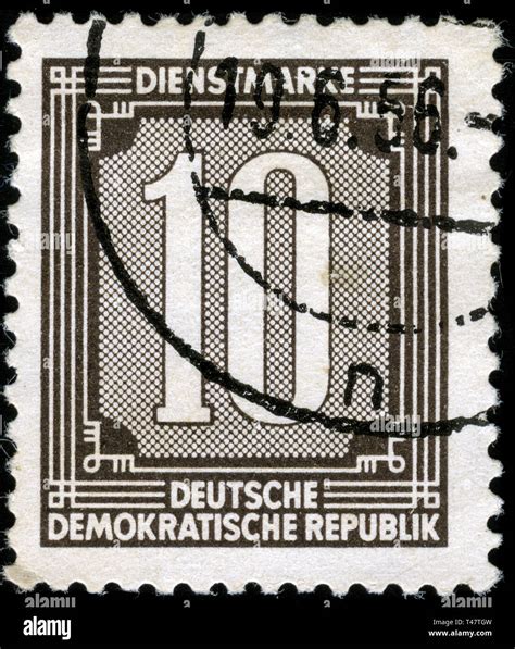 Timbre Poste De L Allemagne De L Est DDR Dans Les Derniers Chiffres