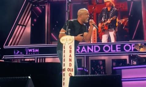 A Heartfelt Tribute Darius Rucker Sings Toby Keiths God Love Her”