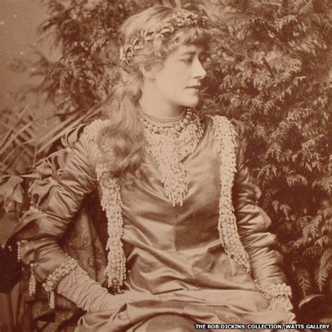 Guildford Gallery Explores Most Famous Victorian Actress Bbc News