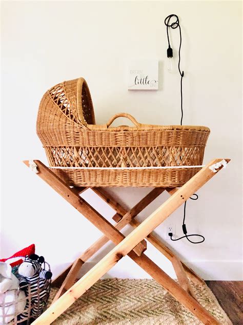 Modern And Foldable Bassinet Stand Diy Artofit