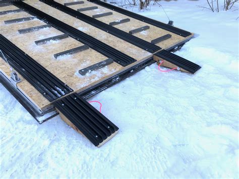 Trailer Ski Guides Glides From Independent Plastics Hardcore Sledder