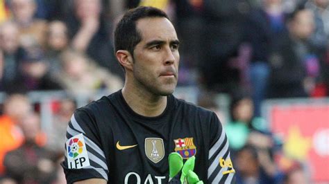 Tremendo palo de Claudio Bravo al Barça Funciona como un equipo