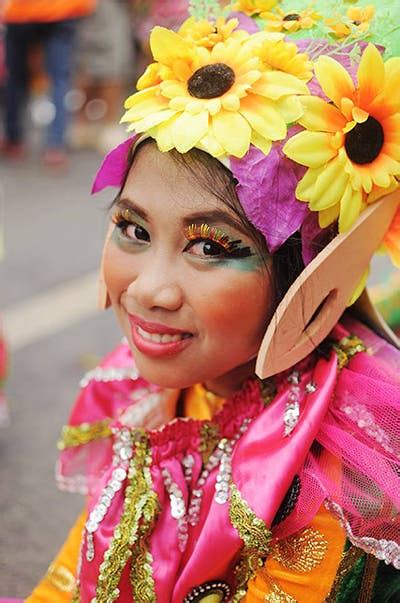 Sinulog 2014 Turning Cebu City Into One Huge Party When In Manila