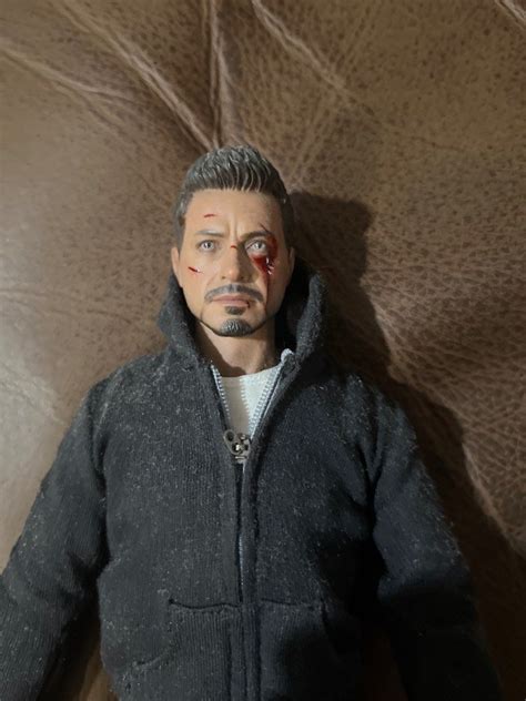 Free Tony Stark Mechanic Fig Loose With Hot Toys Iron Man Mk Bib