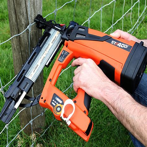 St400i Cordless Fence Post Stapler Keystone Fence Supplies