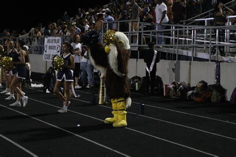 Akins eagle (mascot) – The Eagle's Eye