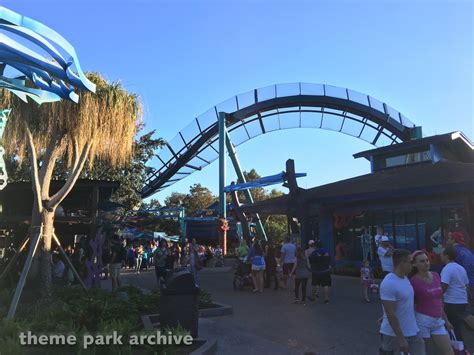 Mako at SeaWorld Orlando | Theme Park Archive