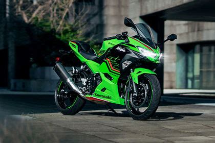 Kawasaki Ninja 400 Price in Delhi - Check Bike On Road Price 2024