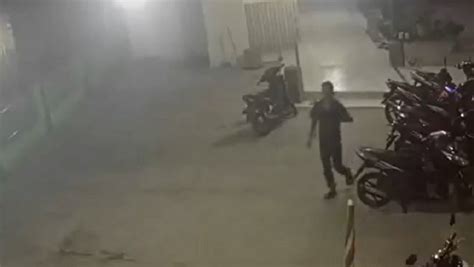 Aksi Pencurian Motor Di Masjid Terekam Cctv