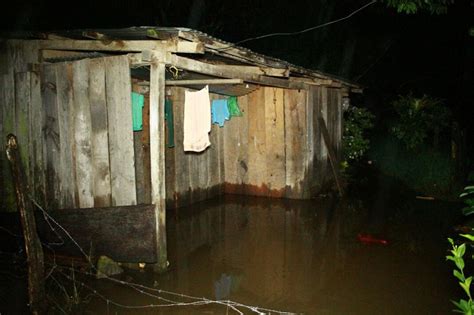 Fuertes Lluvias Provocan Deslaves Y Dejan Casas Anegadas En Yal Jinotega