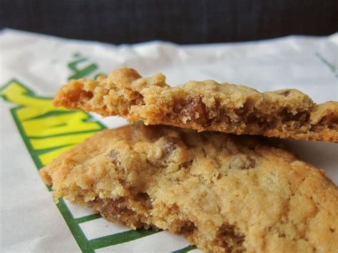 Review: Subway - Apple Pie Cookie