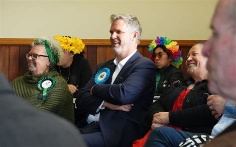 Northland Candidates Share And Debate At Upbeat Public Meeting Rnz News