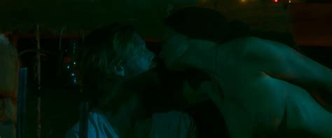 Nude Video Celebs Lisa Belle Nude Jodii Christianson Nude Kaniehtiio Horn Nude The Theatre