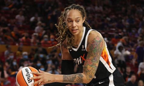 Wnba Star Brittney Griner Sentenced To 9 Years In Russian Prison