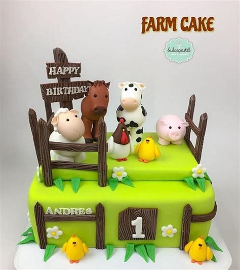 Torta Granja Medell N Decorated Cake By Dulcepastel Cakesdecor