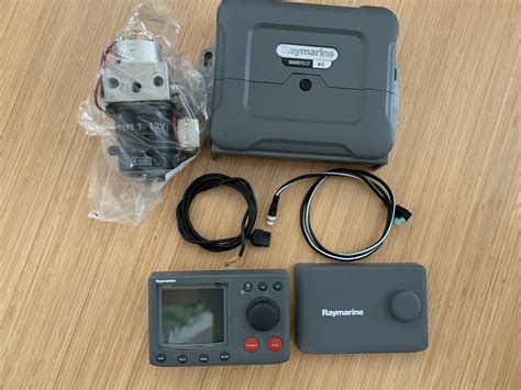 Raymarine Complete Autopilot System Club Sea Ray